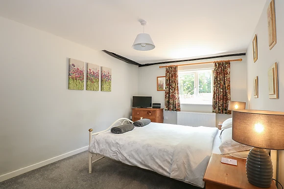 Hadleigh Farm Cottage