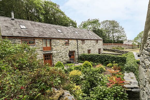 Hendoll Cottage 1