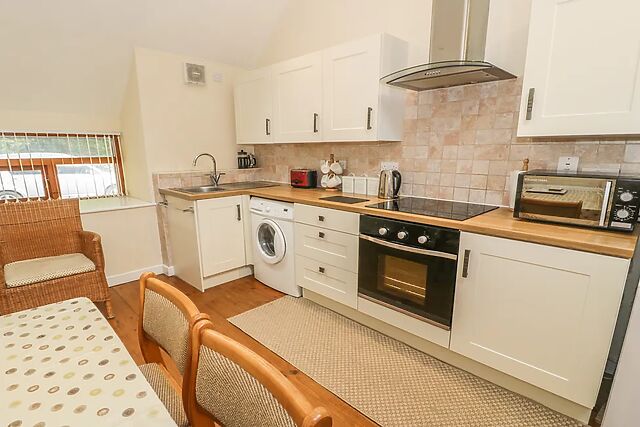 Hendoll Cottage 1