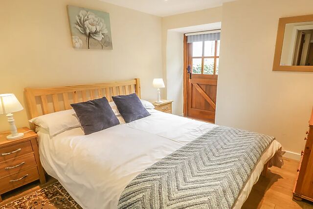 Hendoll Cottage 1