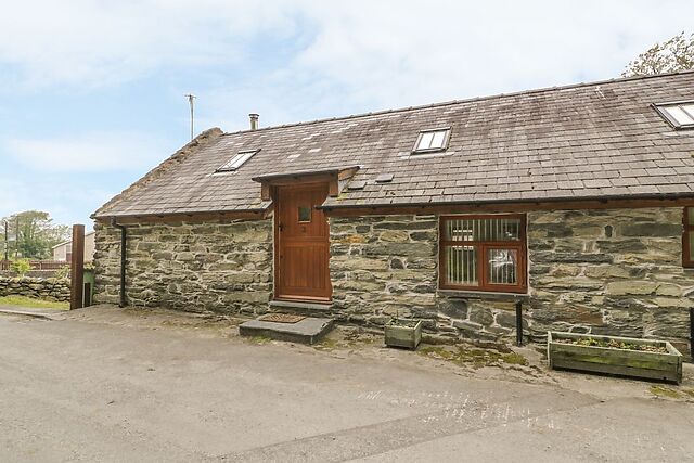 Hendoll Cottage 2