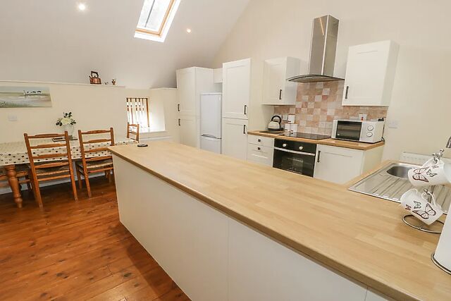 Hendoll Cottage 2