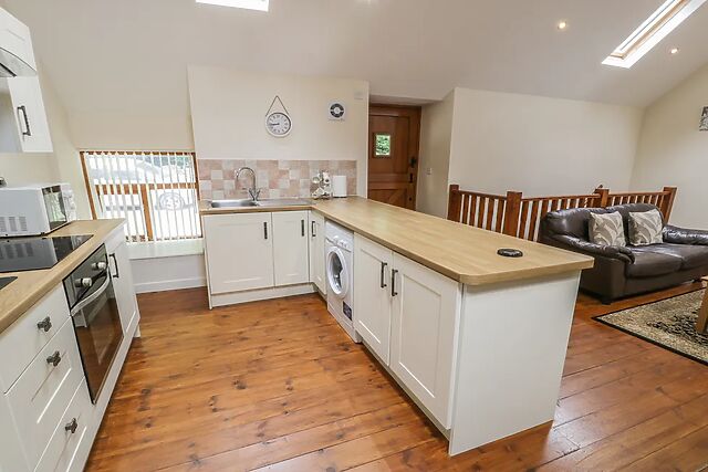 Hendoll Cottage 2