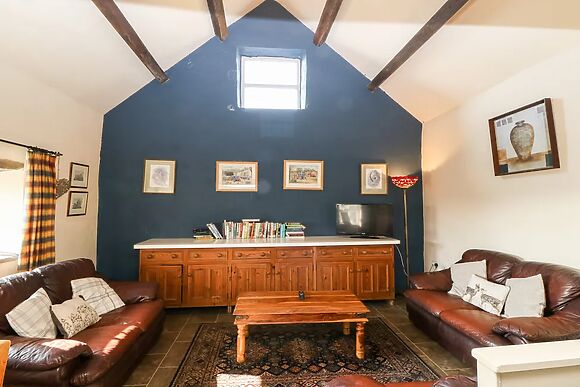 Bwthyn Yr Helyg (willow Cottage)