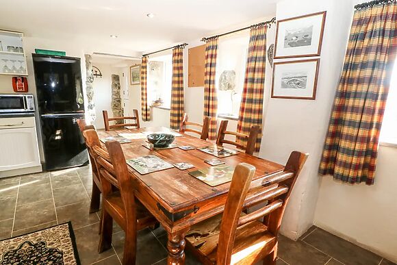 Bwthyn Yr Helyg (willow Cottage)