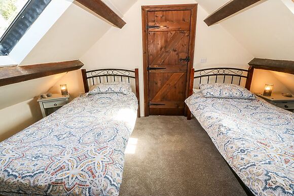 Bwthyn Yr Helyg (willow Cottage)