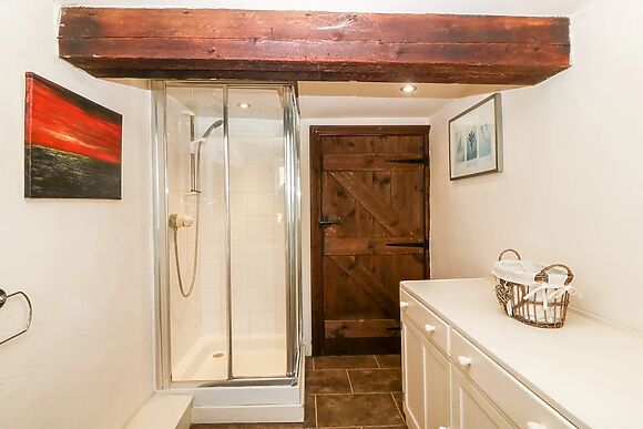 Bwthyn Y Dderwen (oak Cottage)
