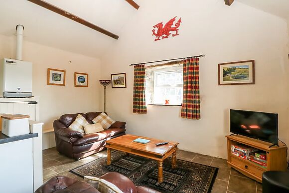 Bwthyn Yr Onnen (ash Cottage)