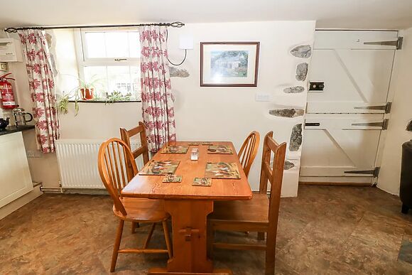 Bwthyn Celyn (holly Cottage)