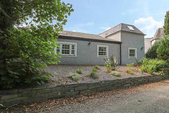 Bryn Derwen Coach House