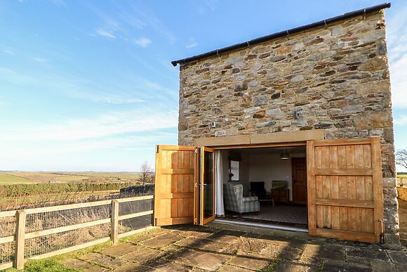 Blackburn Cottage Barn