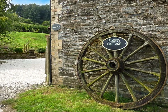 Ploony Cottage