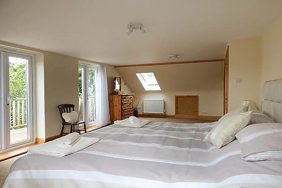 Summerfield House with Hot Tub