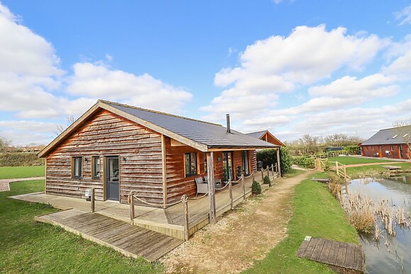 Lily-pad Lodge