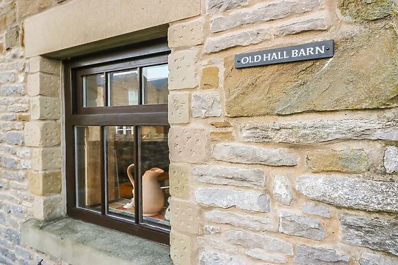 Old Hall Barn