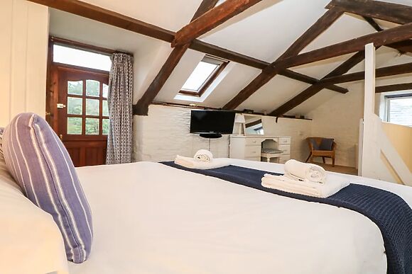 Apple Loft