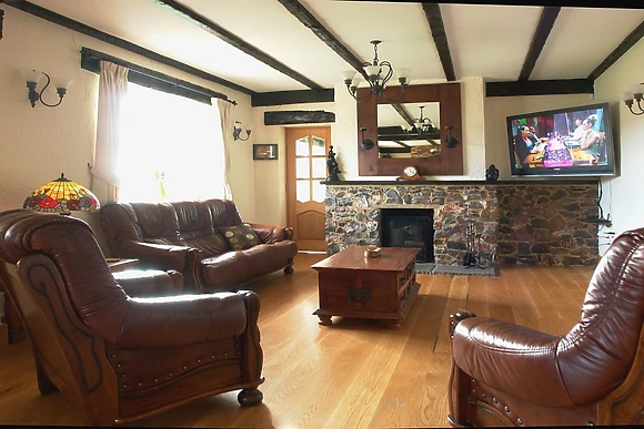 Lower Wadden Farmhouse and Annexe