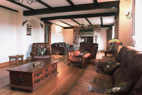 Lower Wadden Farmhouse and Annexe