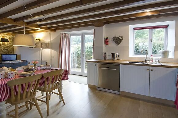Whitcombe Cottage