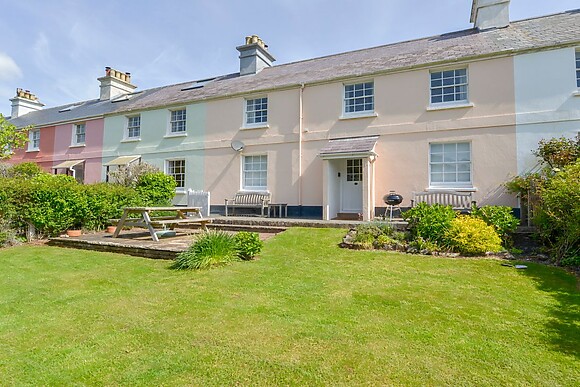 4 Coastguards Cottage