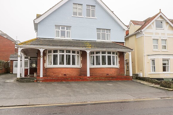 20 Ulwell Road
