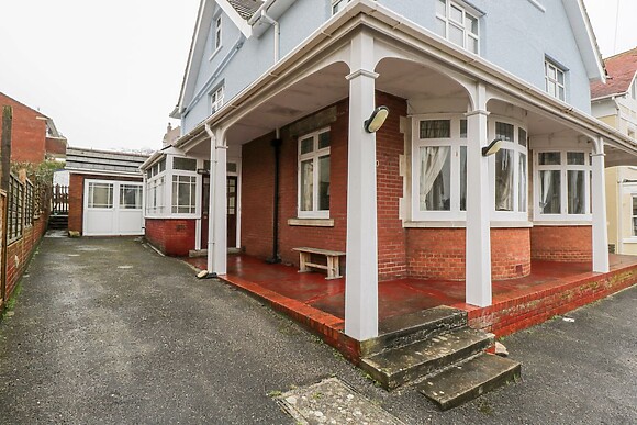 20 Ulwell Road