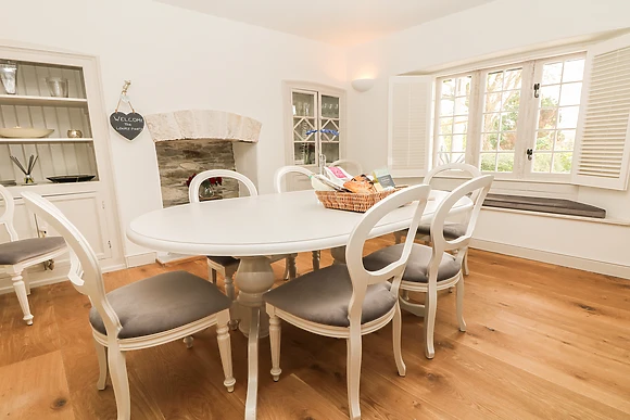 Sea Cliff Cottage