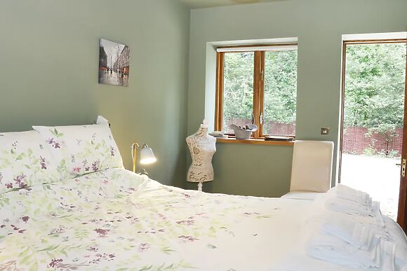 Woodpecker Cottage