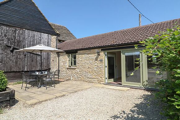 Ewecub Barn