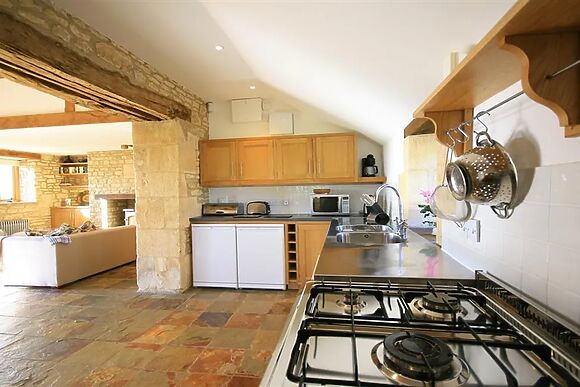 Calcot Peak Barn