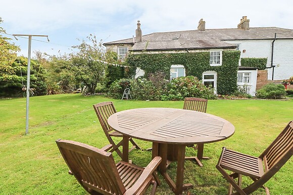 Cairbre House