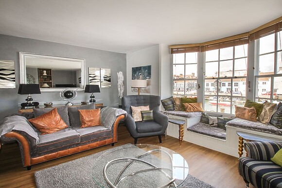 Harbourside House