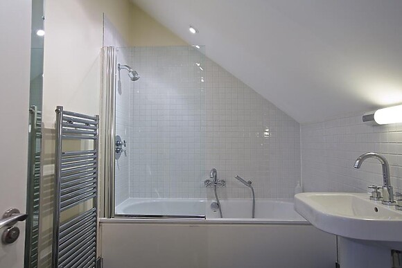 1 Combehaven