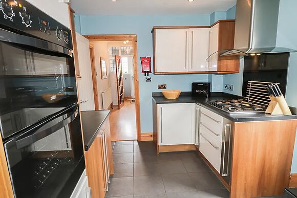 53 Burniston Road