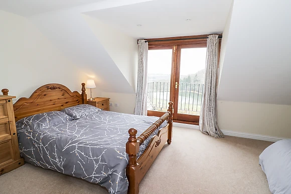 Meadowfall at Shatterford Lakes